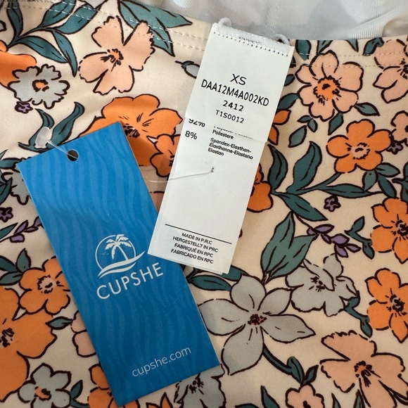 CUPSHE Women's One Piece Swimsuit Bathing  Scoop Neck Wide Straps Pull On XS - Picture 6 of 11